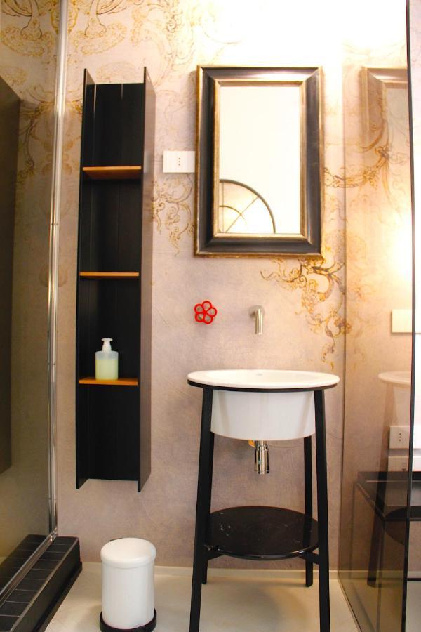 Colorful Pied-a-terre _ Via Gioberti * Florence