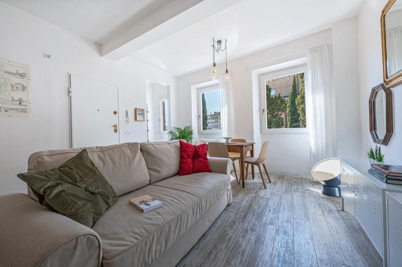 Via Avelli, 4 - Charming - Delightful And Bright 3rd-floor Without Elevator, Overlooking One Of Florence's Beautiful Squares, Exceptionally Located For Exploring The Appartement *