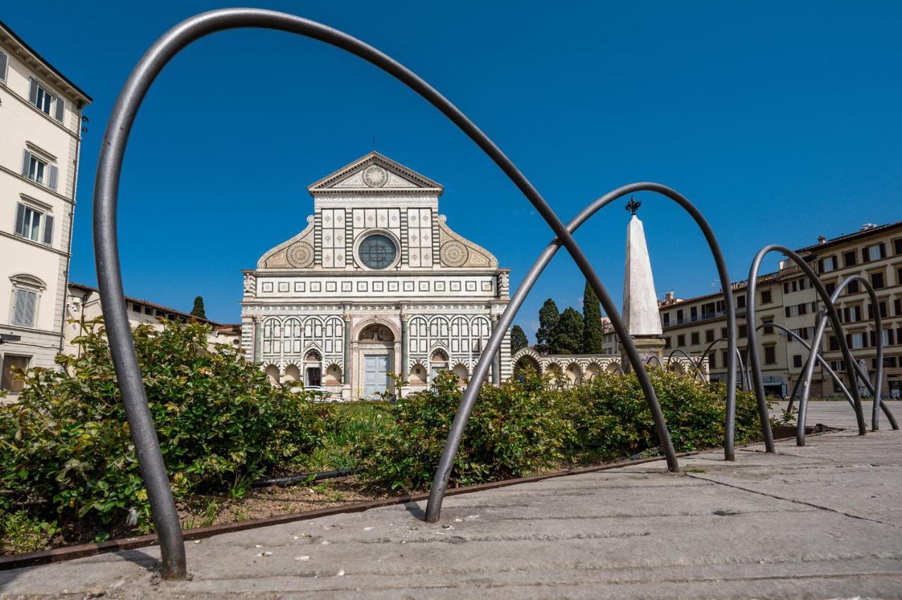 Appartement Via Avelli, 4 - Charming - Delightful And Bright 3rd-floor Without Elevator, Overlooking One Of Florence's Beautiful Squares, Exceptionally Located For Exploring The Florence