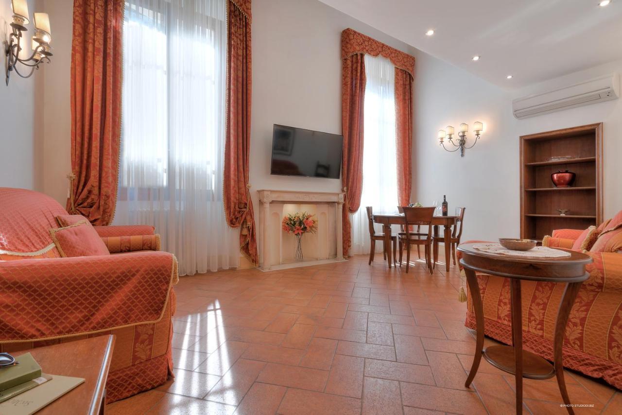 Aparthotel First Of Florence