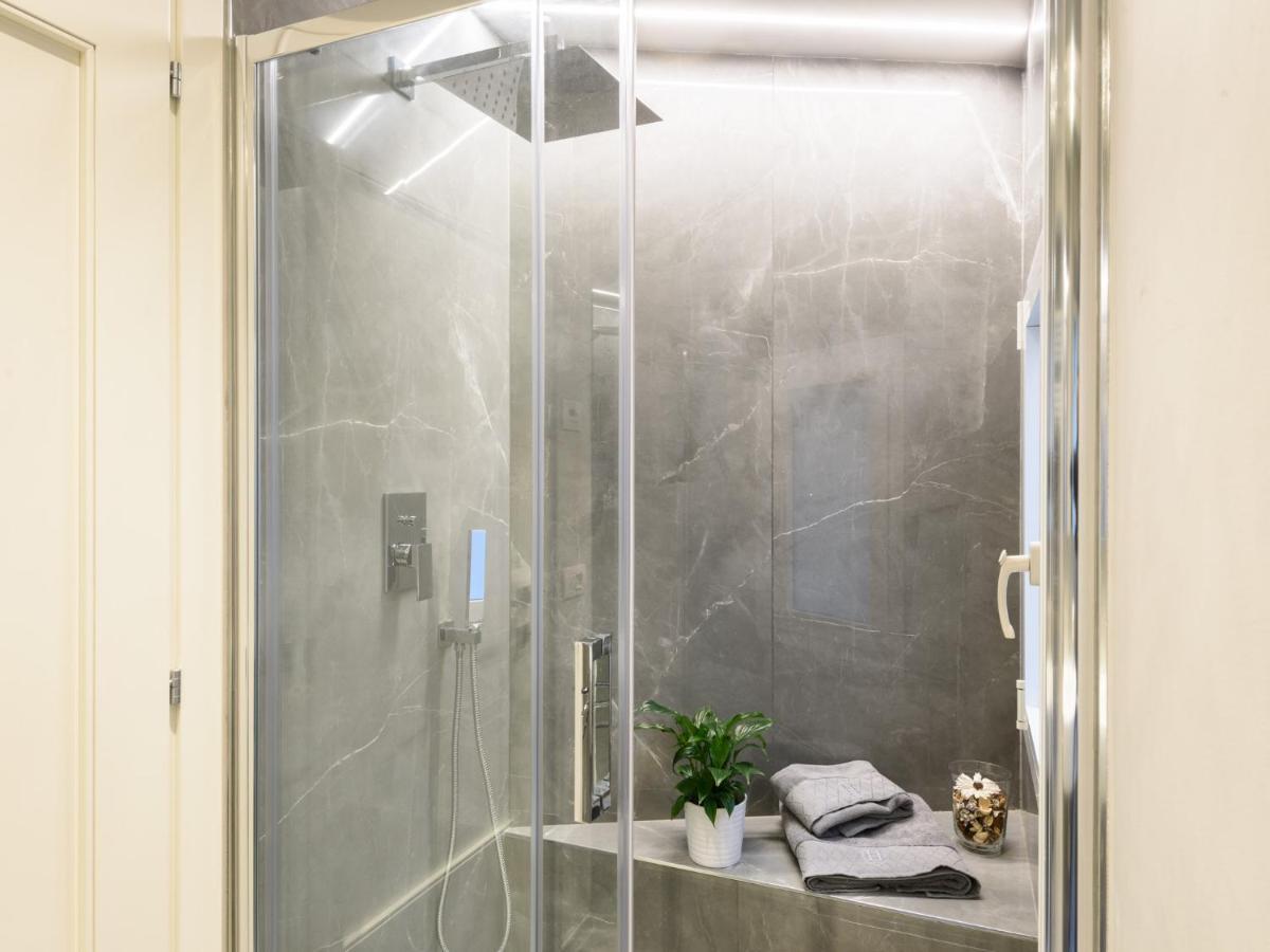 Santa Croce Penthouse Apartment *