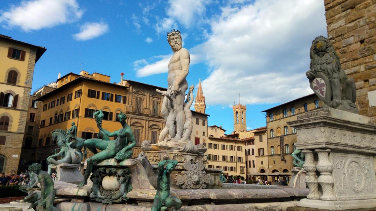 Florentine Palazzo,4 Bedrooms,historic Center Apartment