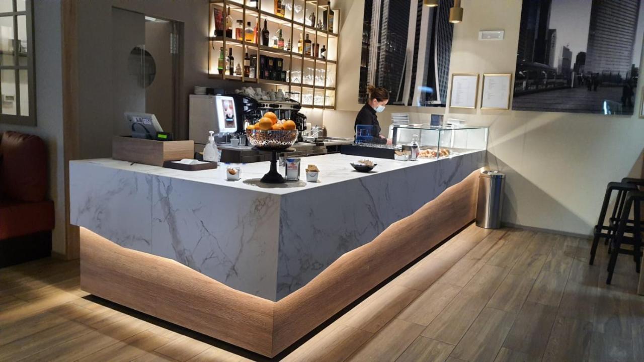 Alex Hotel 3*