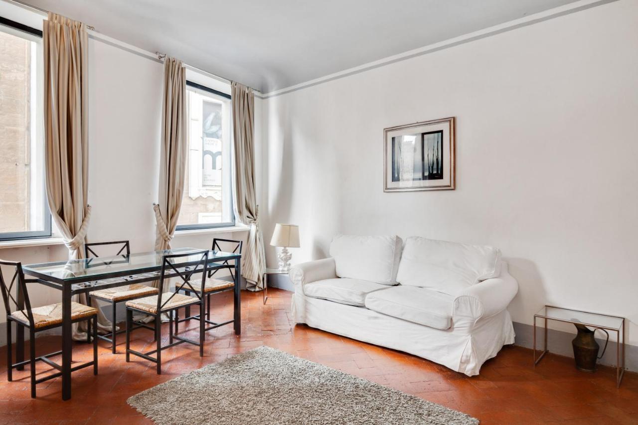 Pietre Dure Apartment *