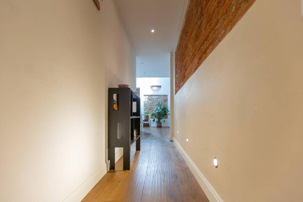 Apartment Cozy In San Frediano Florence