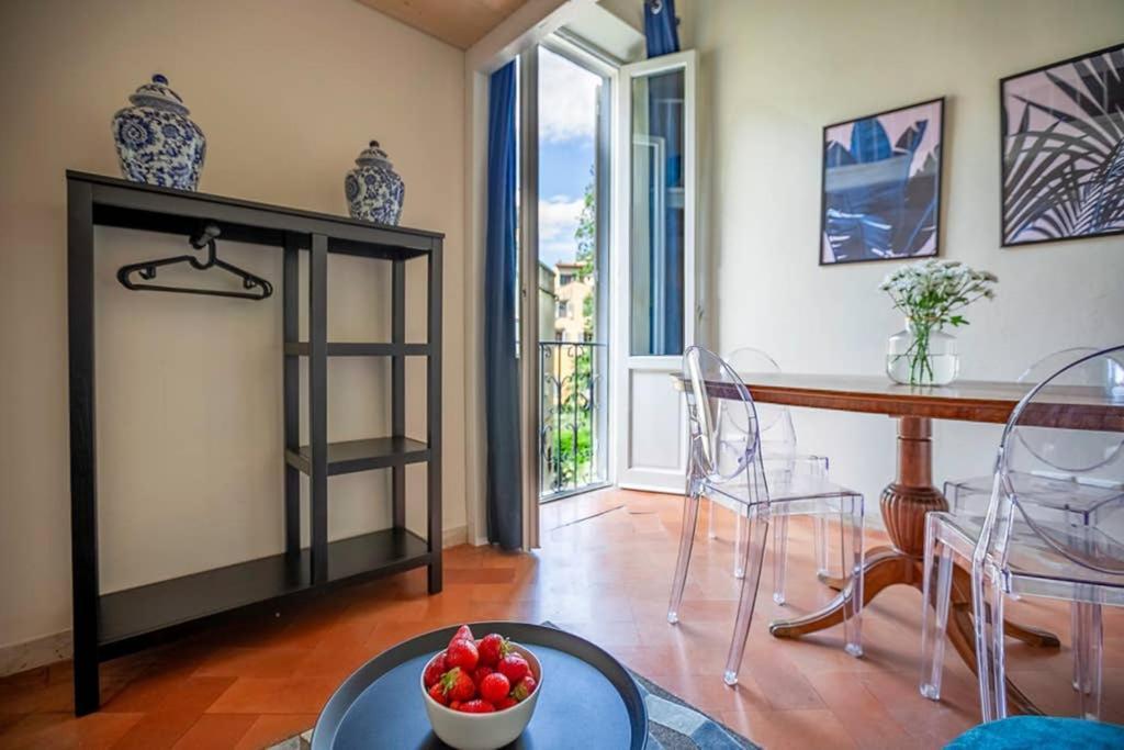 Santa Croce. Quiet, Large And Luminous Loft Apartment *