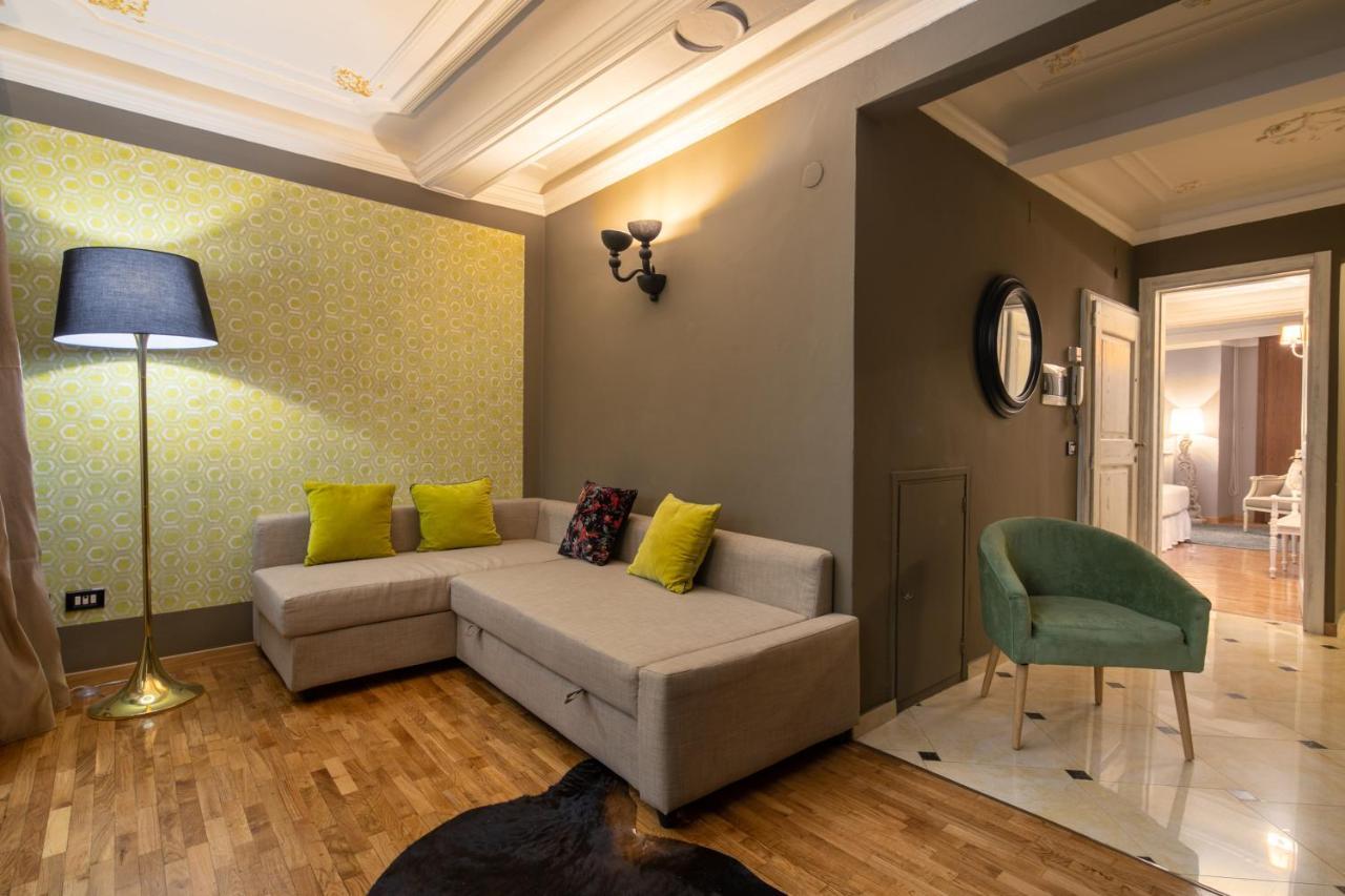 Uffizi Romantic Flat By Mmega *