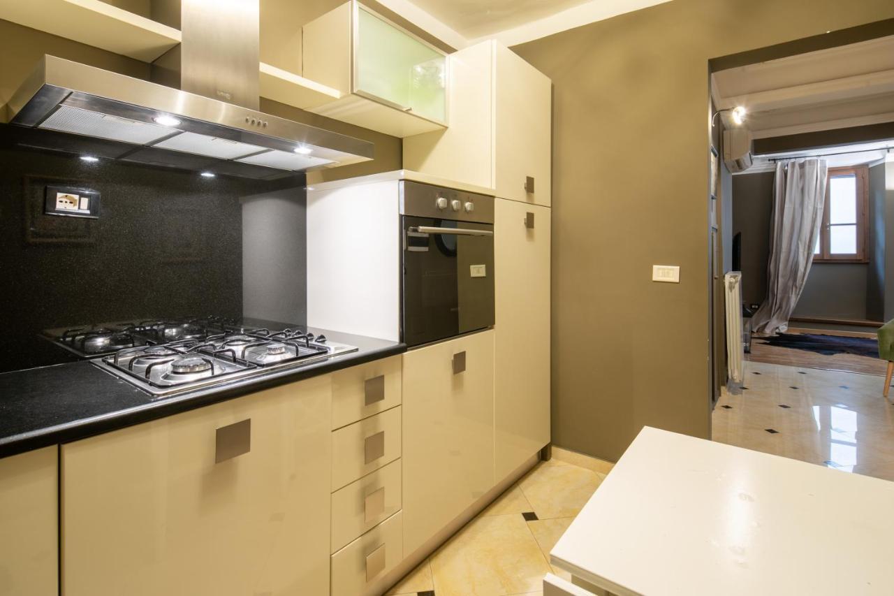 Uffizi Romantic Flat By Mmega Florence
