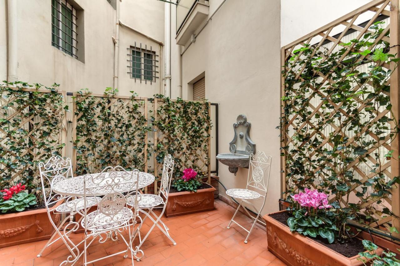 - Palchetti Terrace * Florence