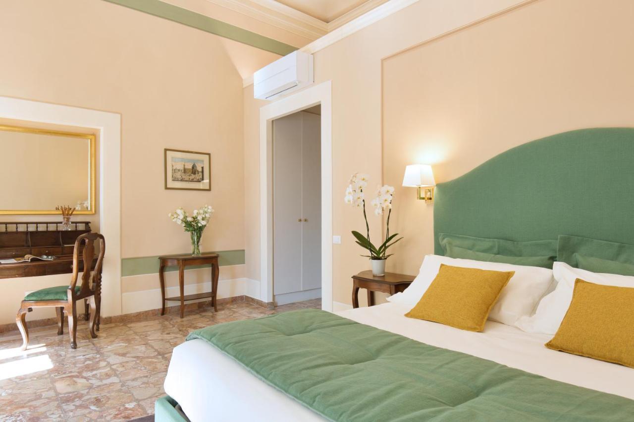 Couette-café Cerretani Palace Luxury