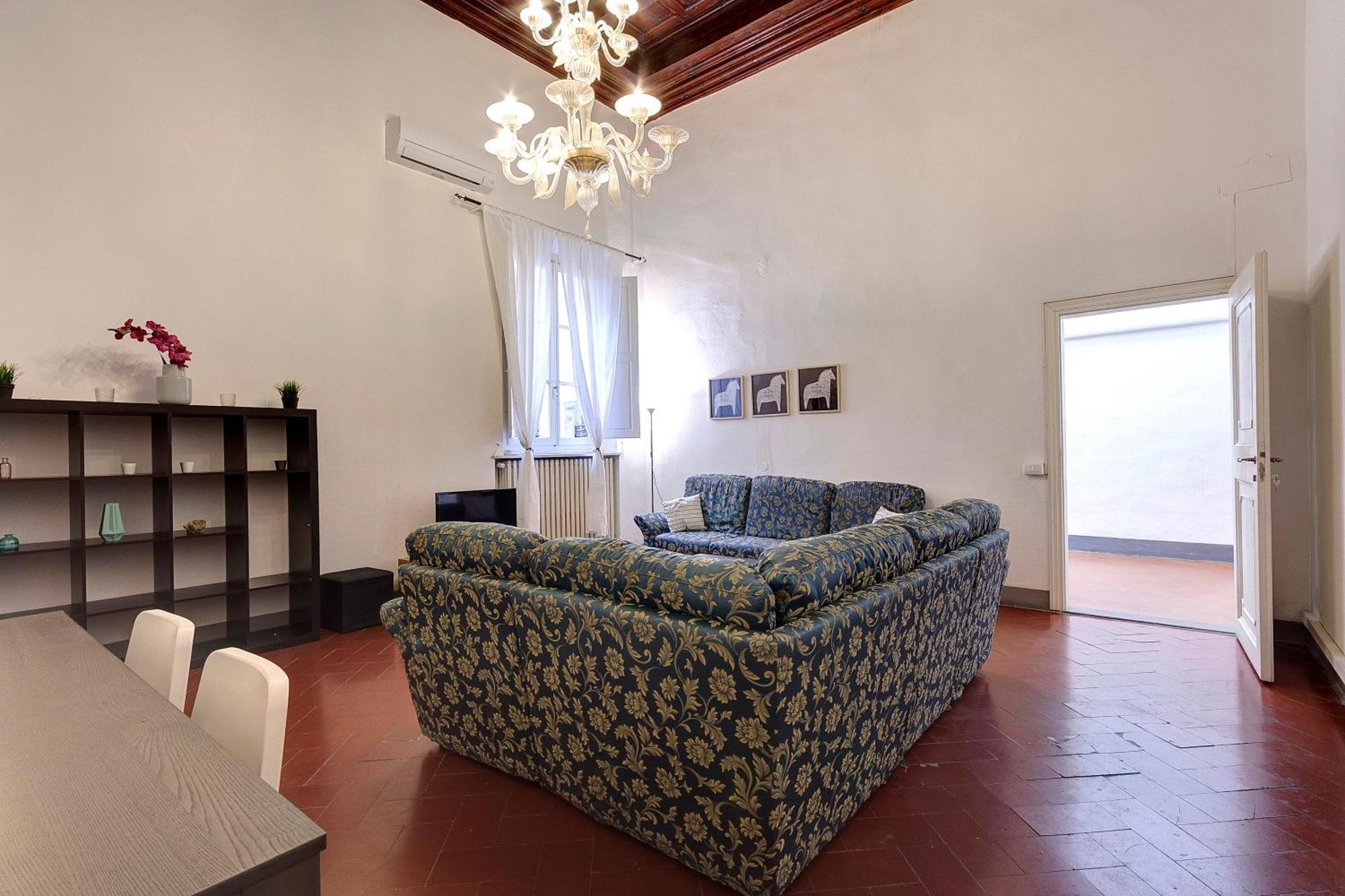 Apartment Servi 34 *