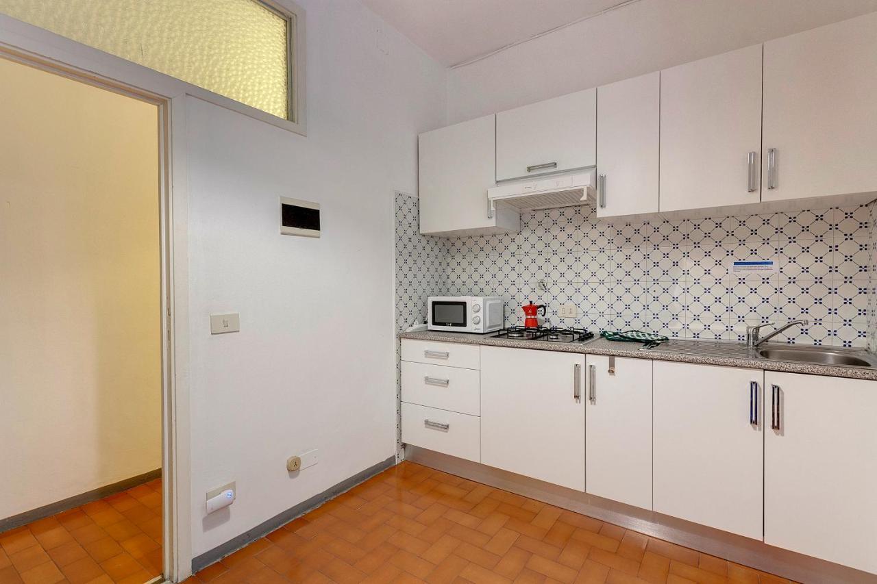 Servi 34 * Florence