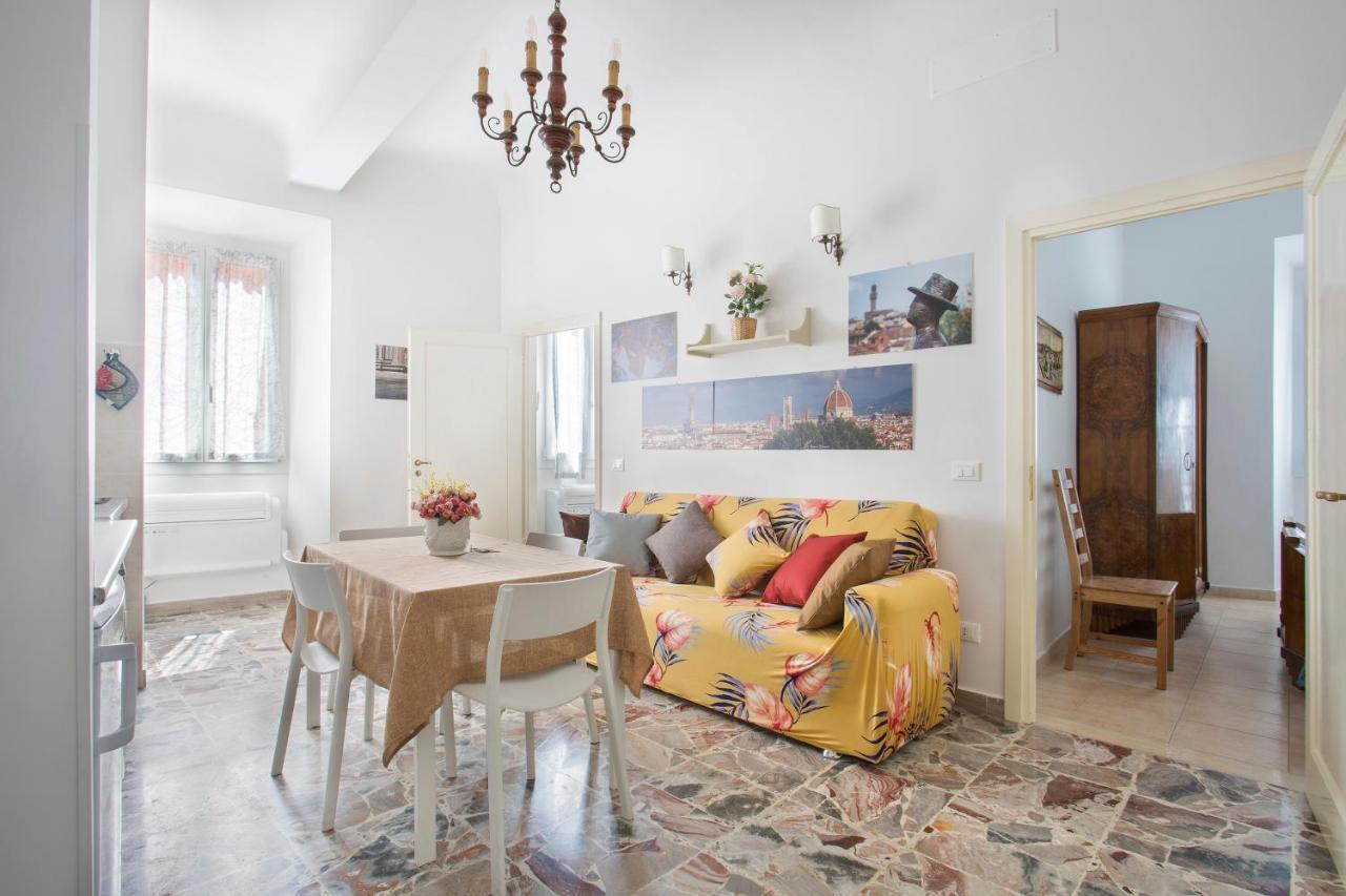 Le Grazie In Superb Location Appartement
