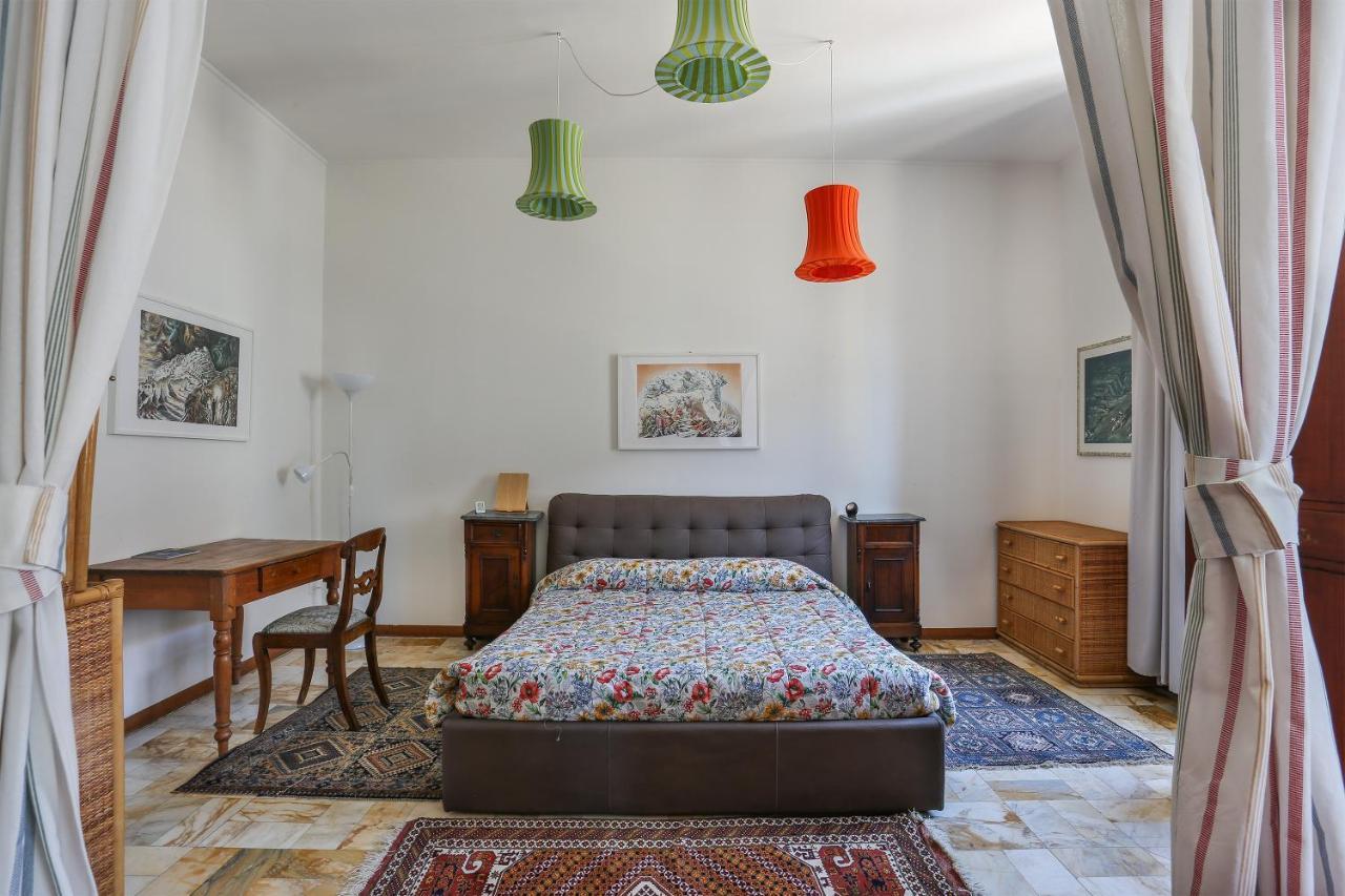 Buonarroti In Florence-hosted By Sweetstay