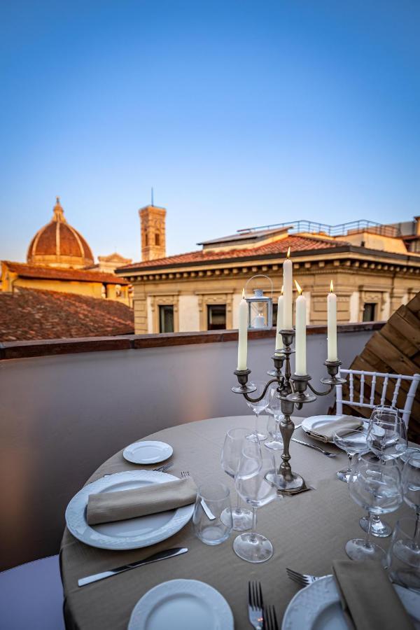 Palazzo Dei Conti Residenza D'epoca Florence