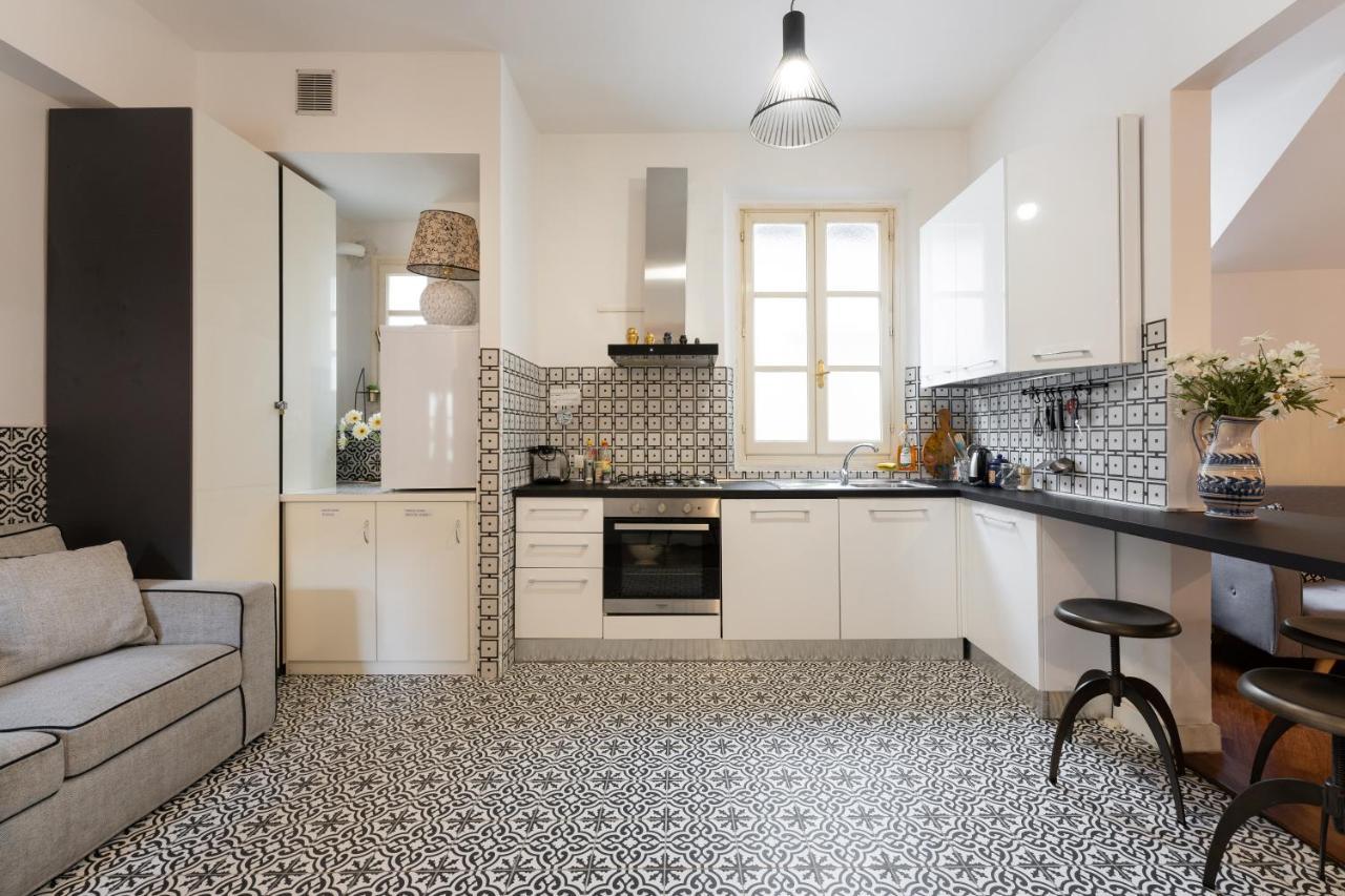 Casa Faenza At Most Historical Center With Lift !!! Guest house Florence