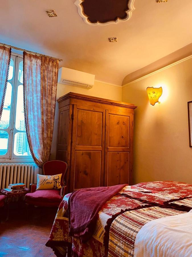 Relais&maison Grand Tour Couette-café 3*