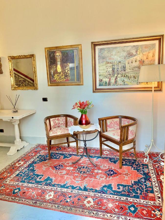 Florentia Home