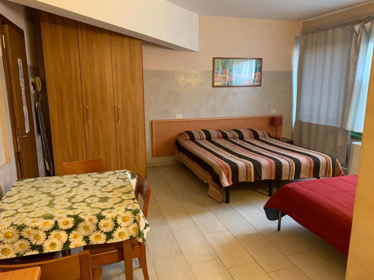 For 4 Persons Near Station Of Santa Maria Novella