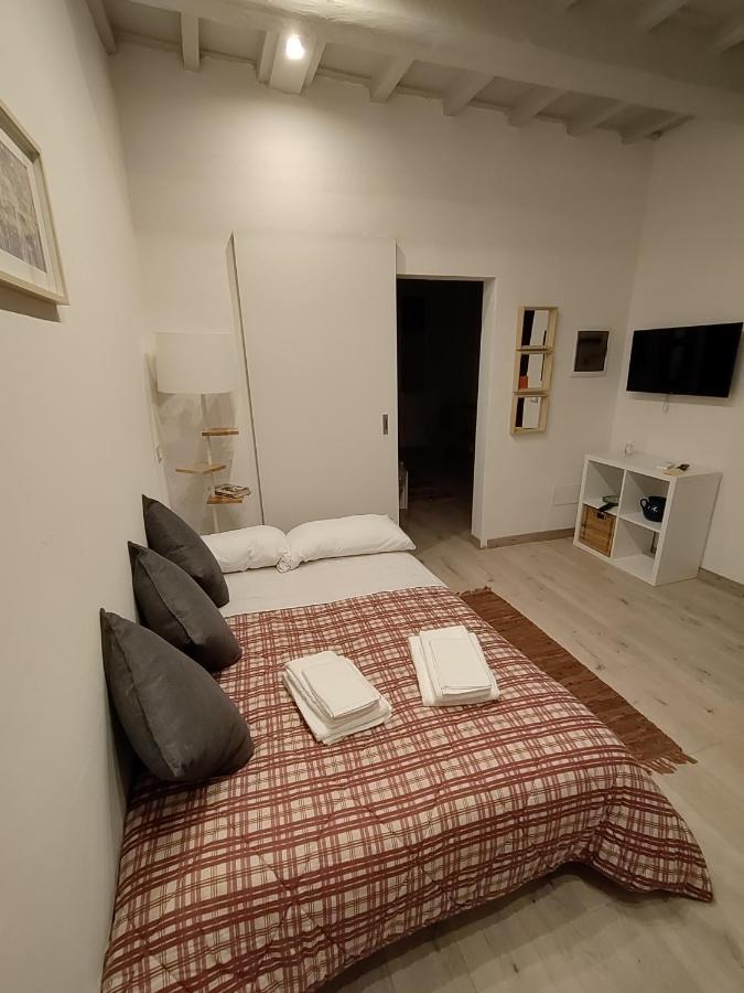 Cozy Near Ponte Vecchio Apartment Florence