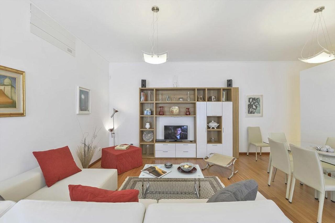 Apartment Palazzo Anselmi By Halldis