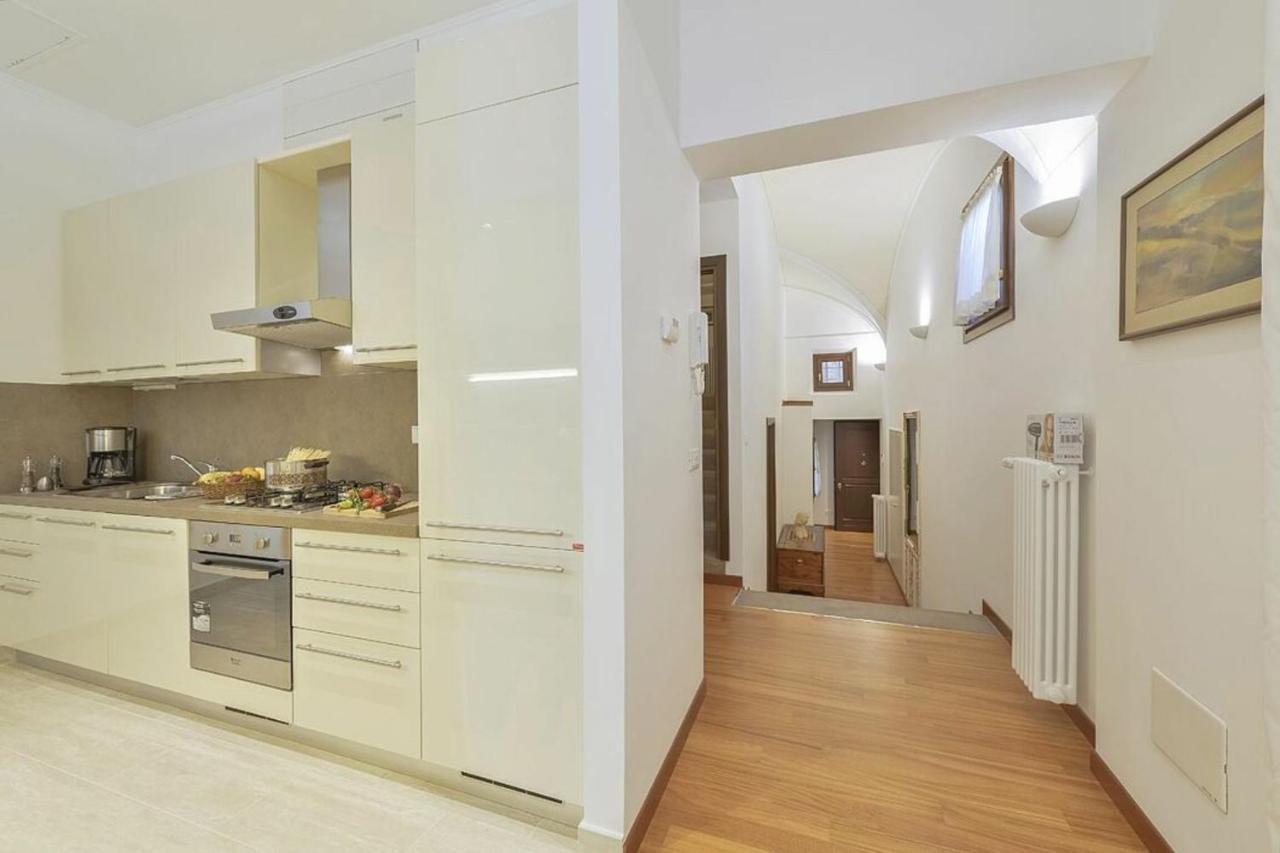 Palazzo Anselmi By Halldis Apartment