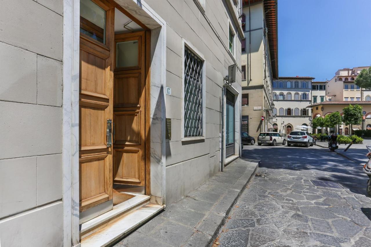 Buonarroti In Florence-hosted By Sweetstay Florence