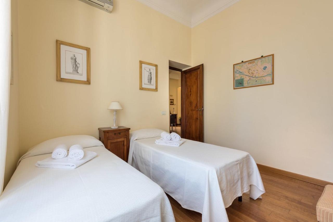 Charming 2bed Overlooking Duomo - Hosted By Sweetstay Apartment *