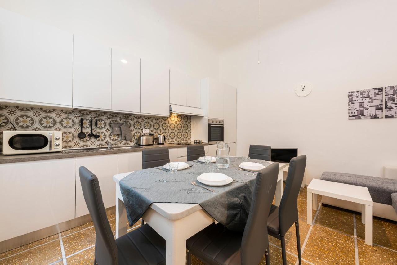 Marimat By Mmega * Florence