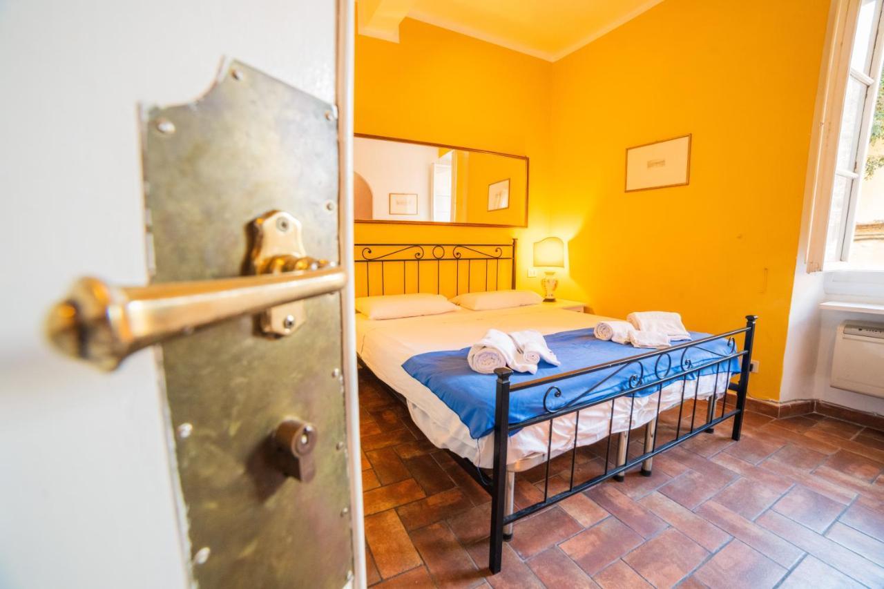 S1 - Serristori Tower Apt - Dolcevita Appartement *