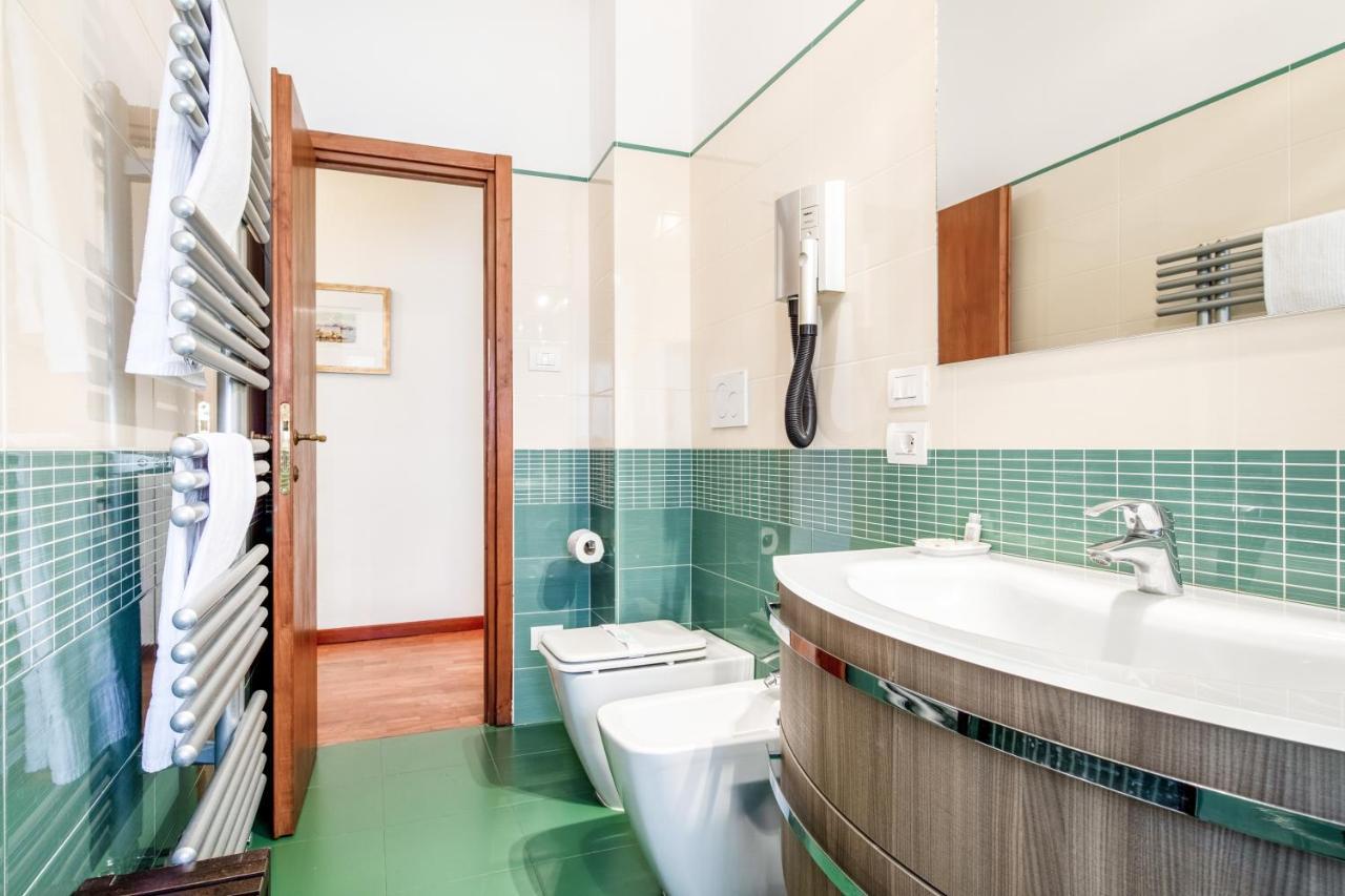 Guesthost - Elegant Ponte Vecchio Appartement Florence
