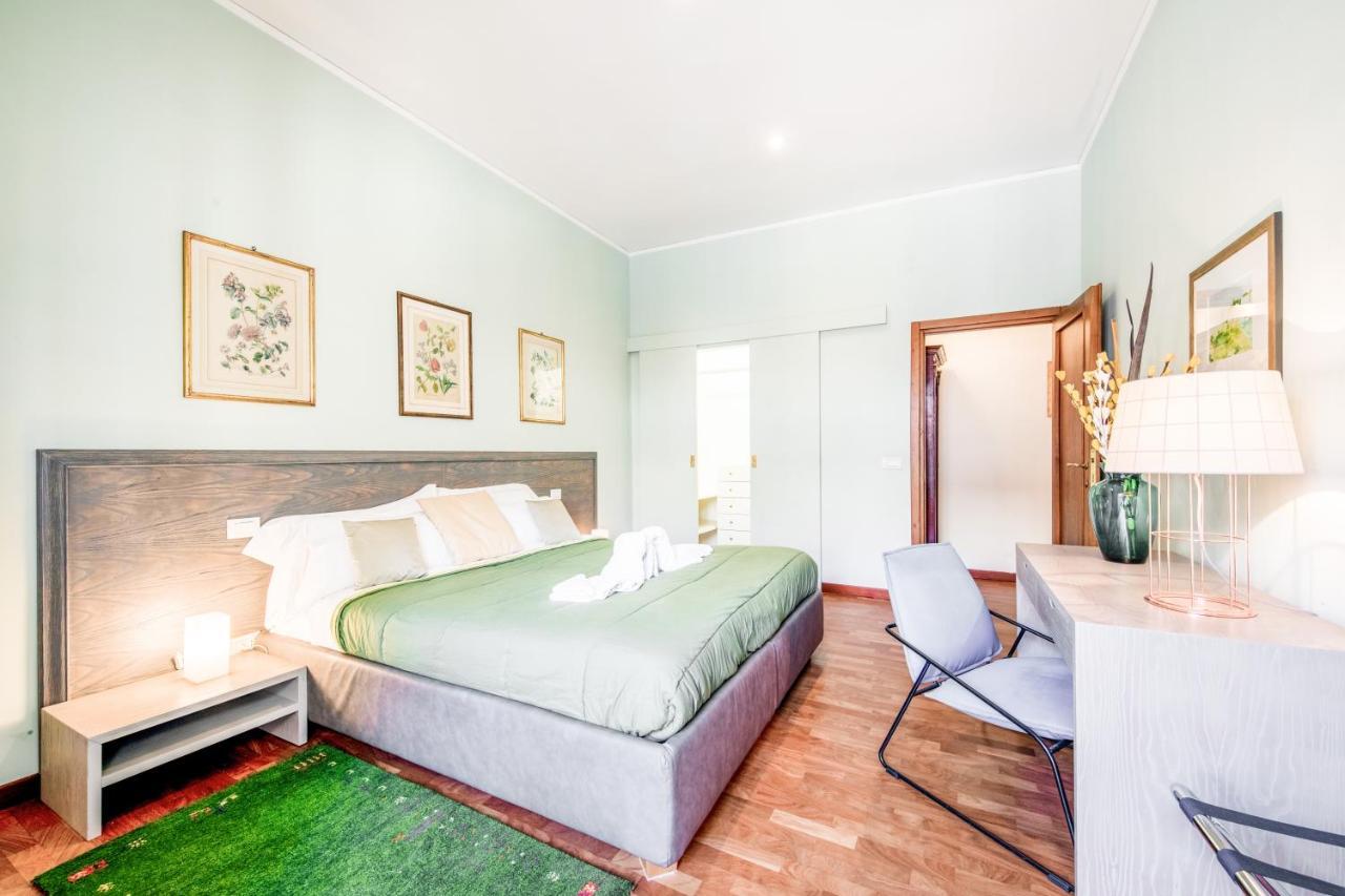 Guesthost - Elegant Ponte Vecchio Appartement