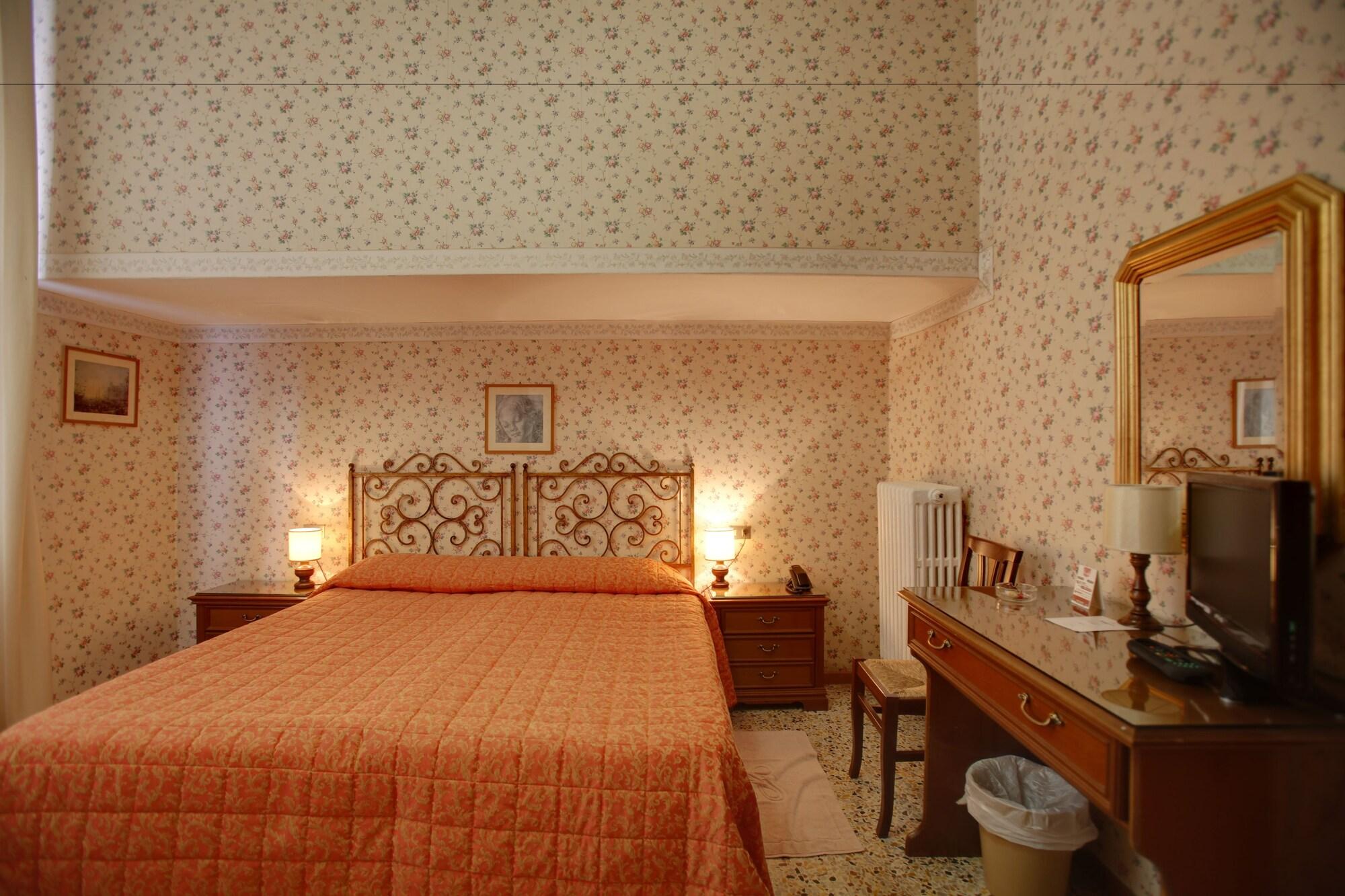 Ariele 4* Florence