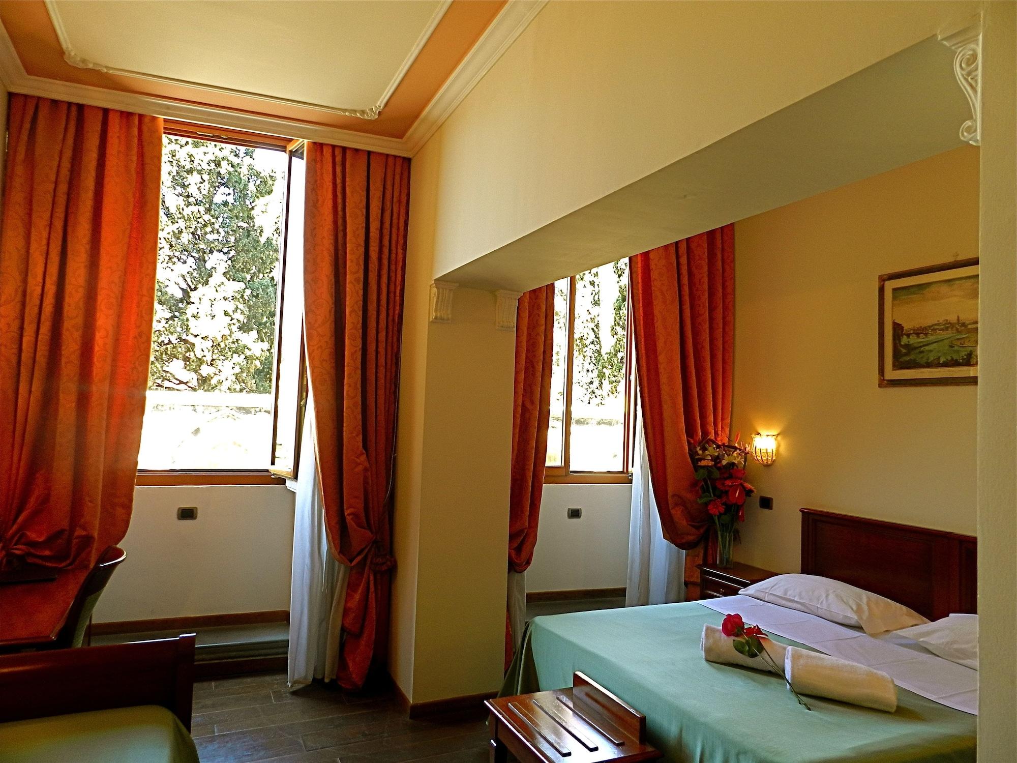 Domus Florentiae 4* Florence