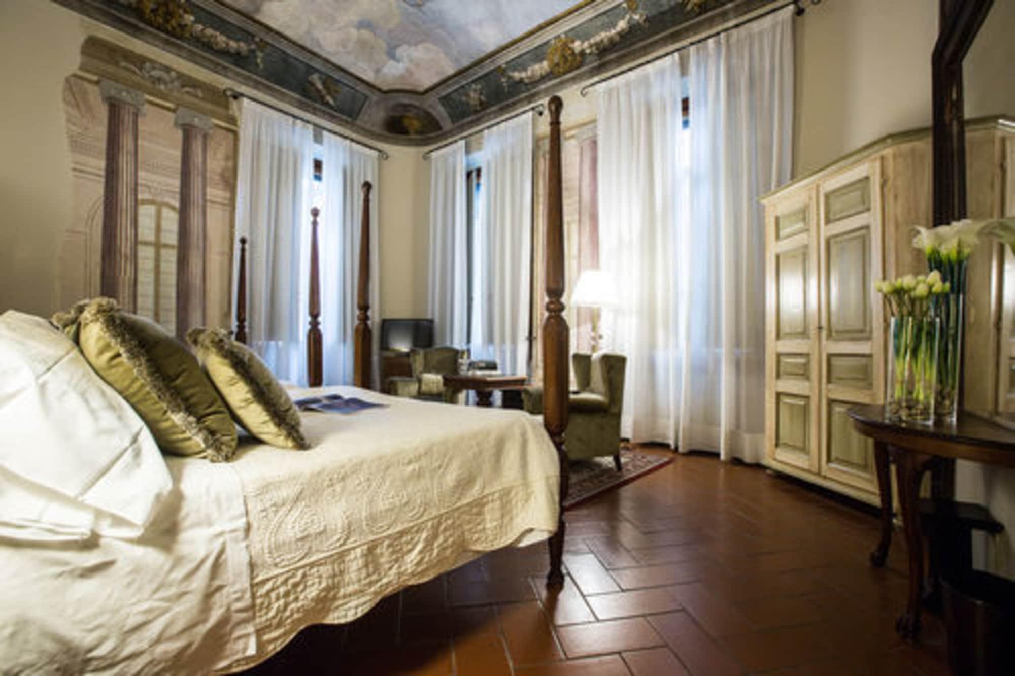 Burchianti Hotel