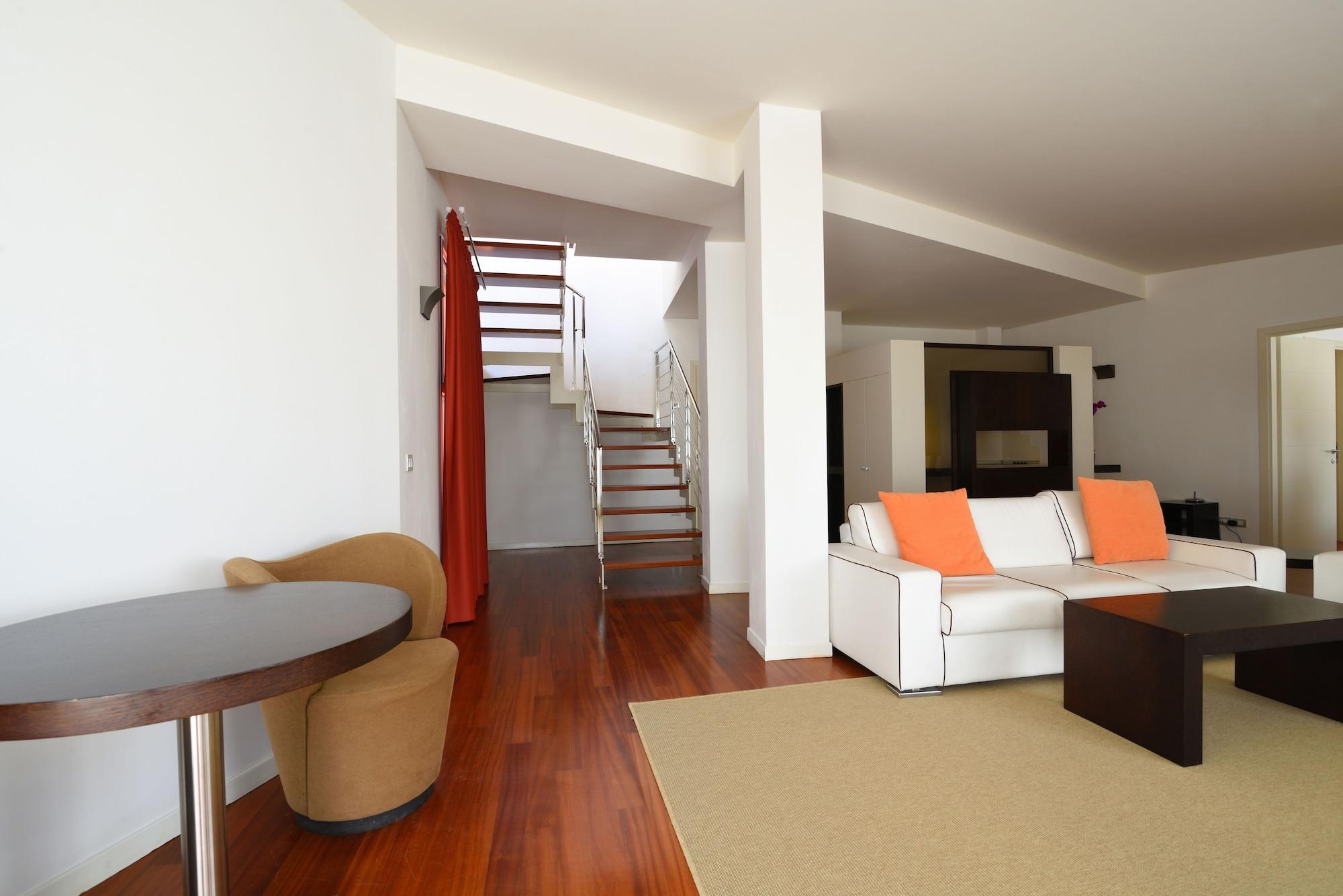 Eden Rock Aparthotel