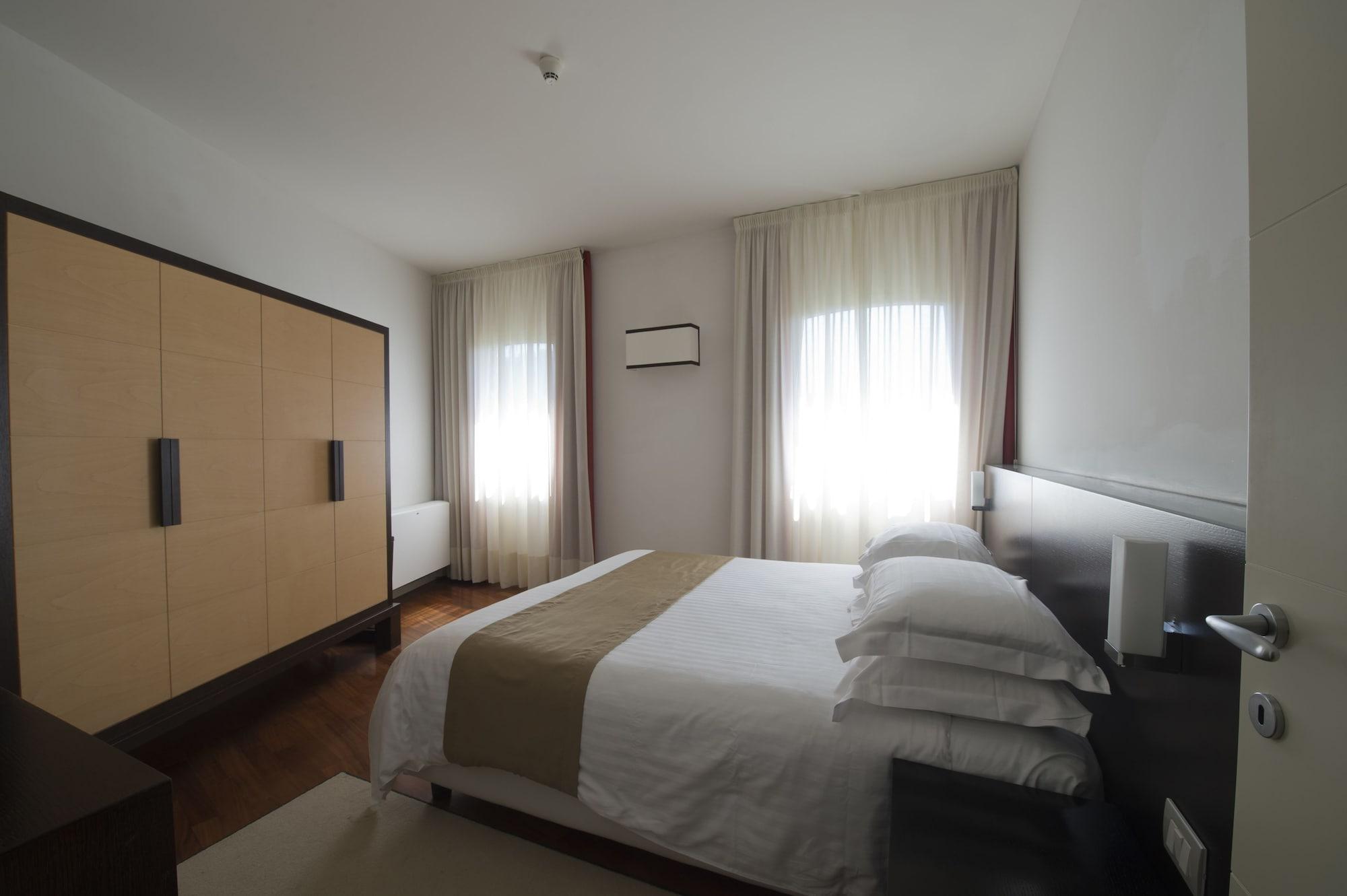 Eden Rock Aparthotel