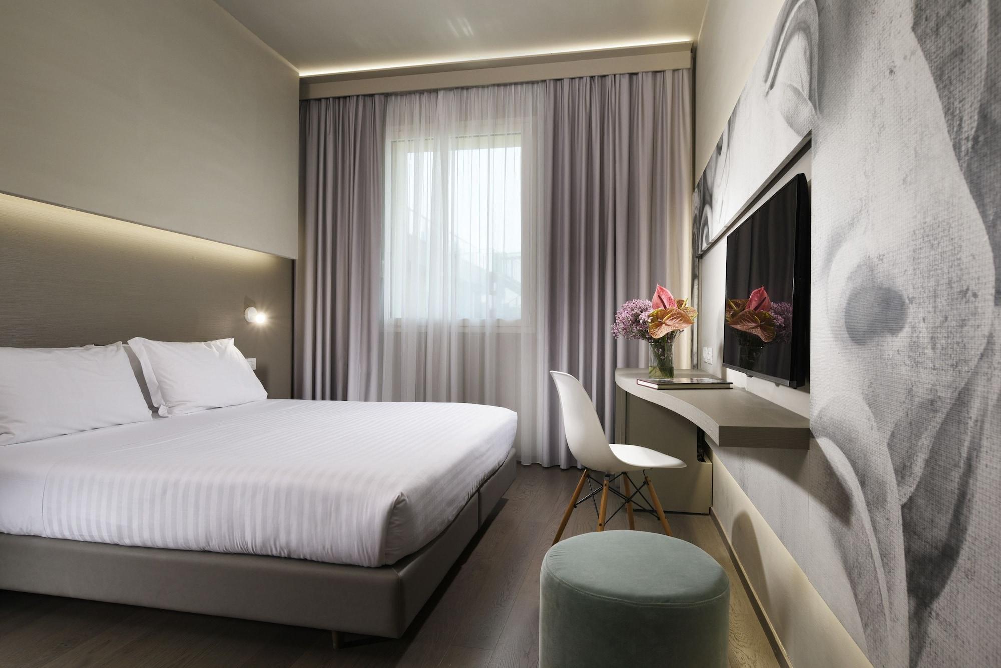 Hotel Glance In Florence Hotel