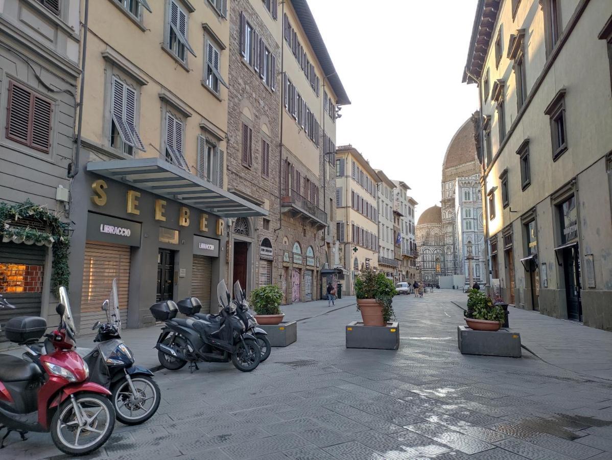 Apartment Raso Cozy Penthouse Near The Duomo