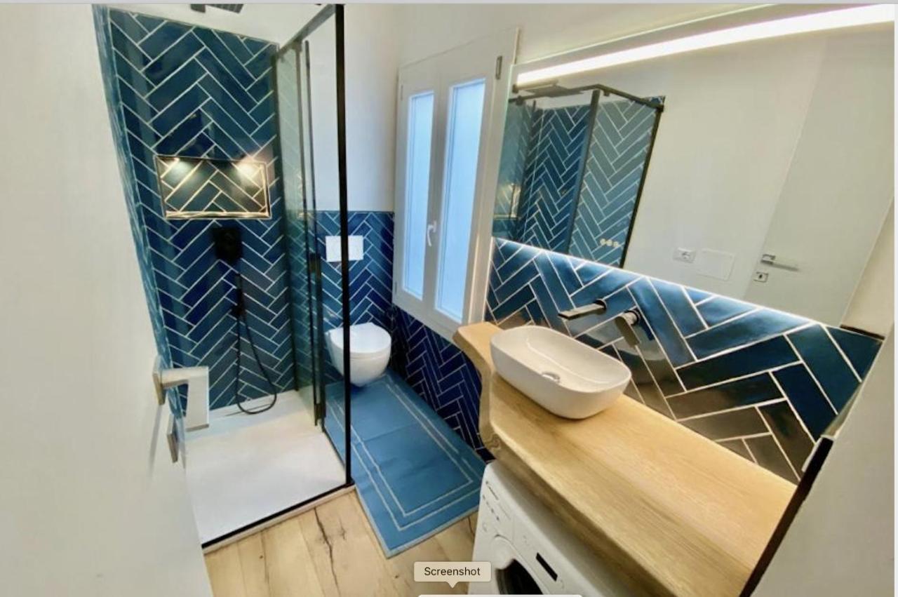 Lovely, Mod Design Original & Quality Studio Location Apartment *
