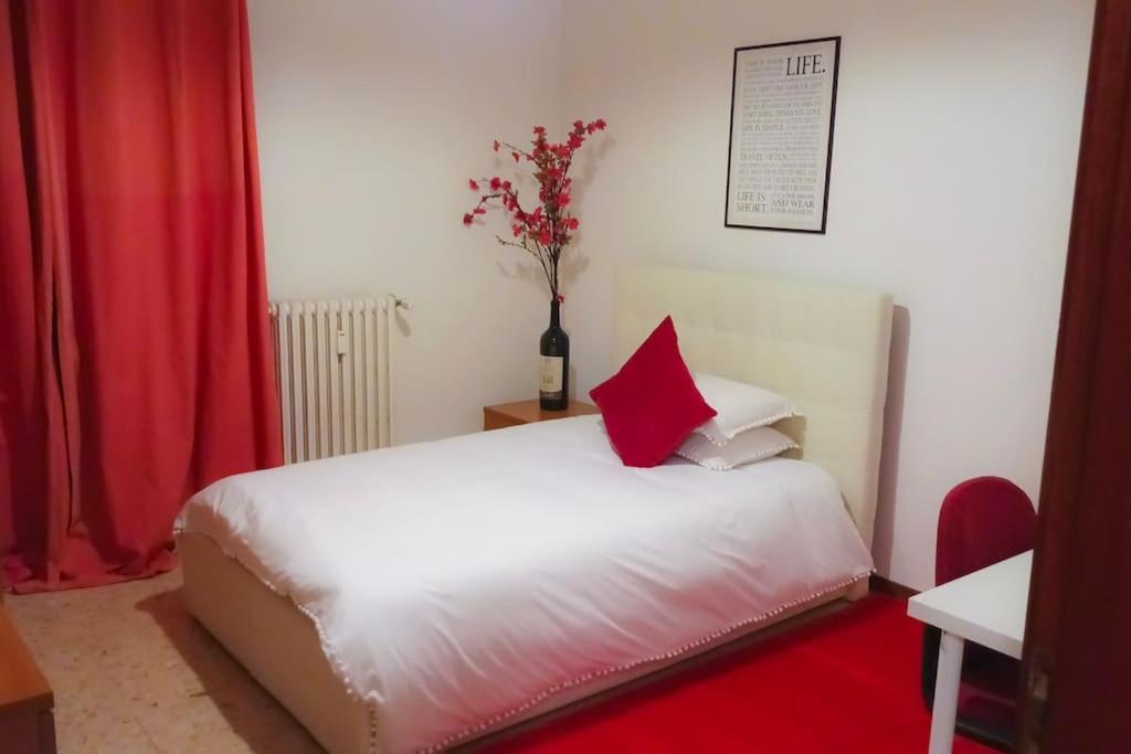 Unique & Beautiful Bedroom In Of Homestay *