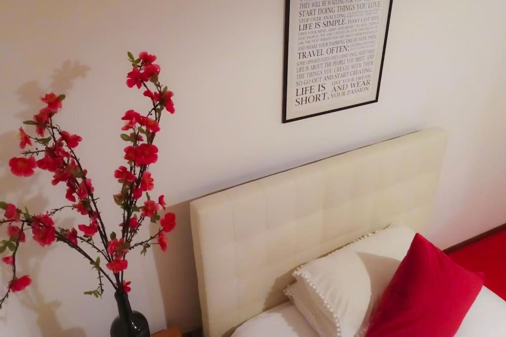 Unique & Beautiful Bedroom In Of Florence