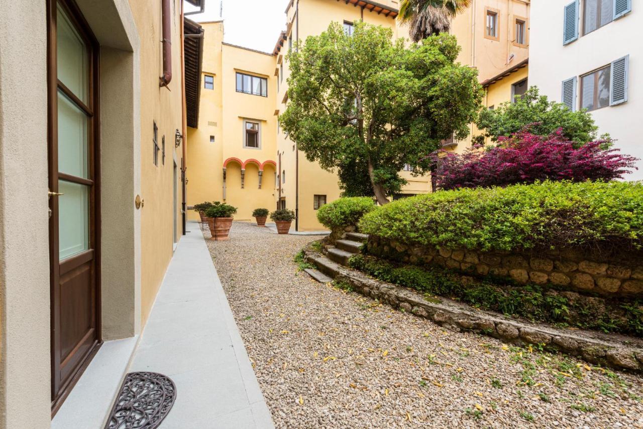 Aparmtents - Dragomanni Loft With Patio Apartment Florence