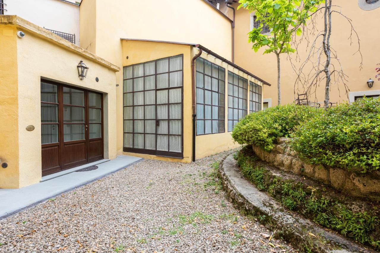 Aparmtents - Dragomanni Loft With Patio Apartment Florence