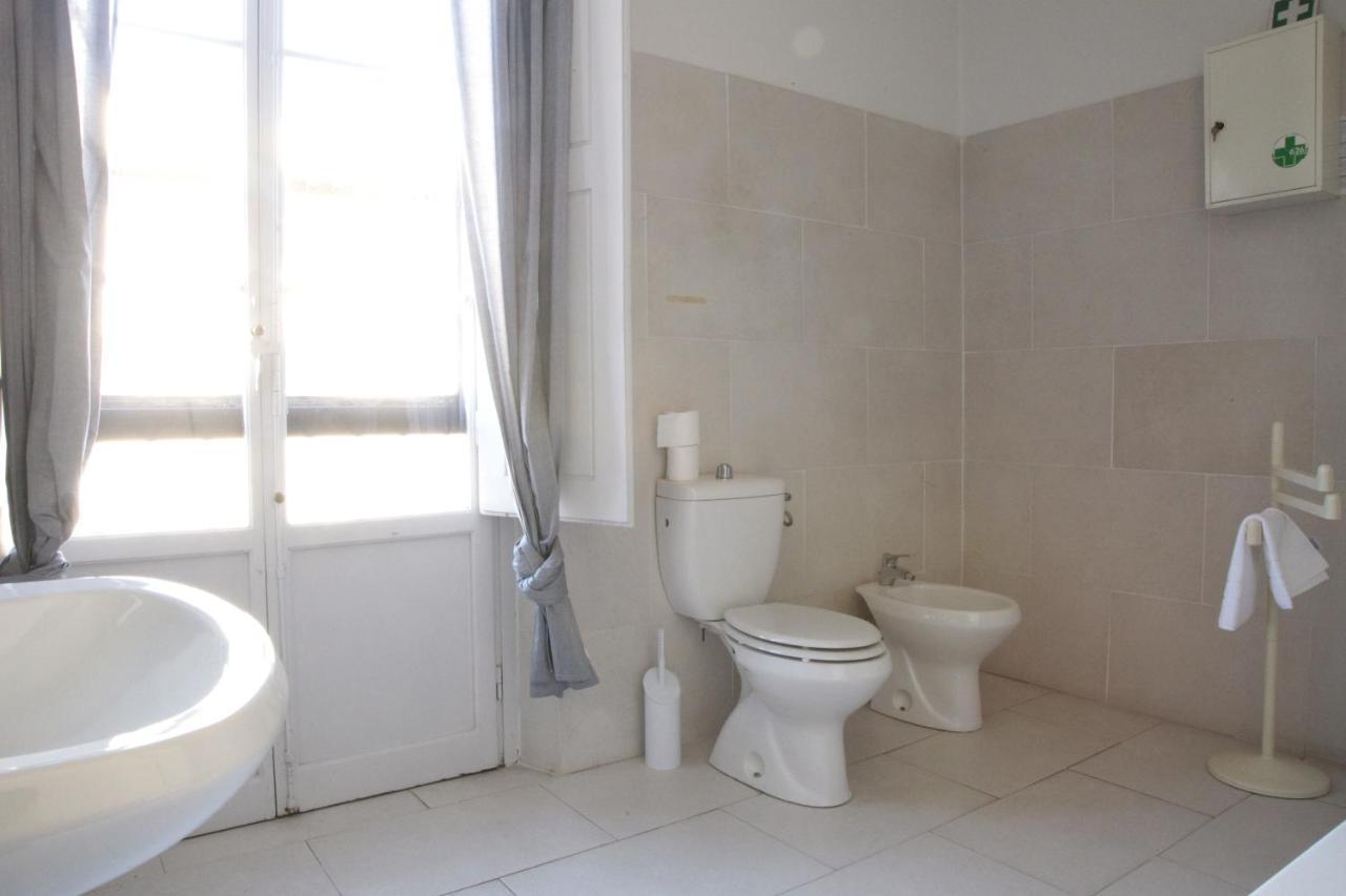 Apartment Vecchietti 6 *