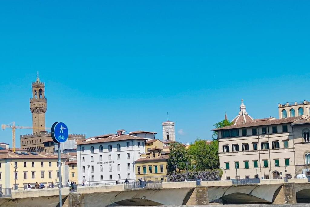 Homestay Unique & Beautiful Bedroom In Of Florence