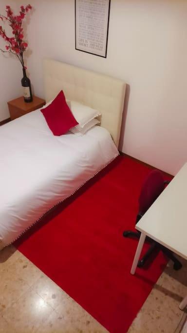 Unique & Beautiful Bedroom In Of Florence