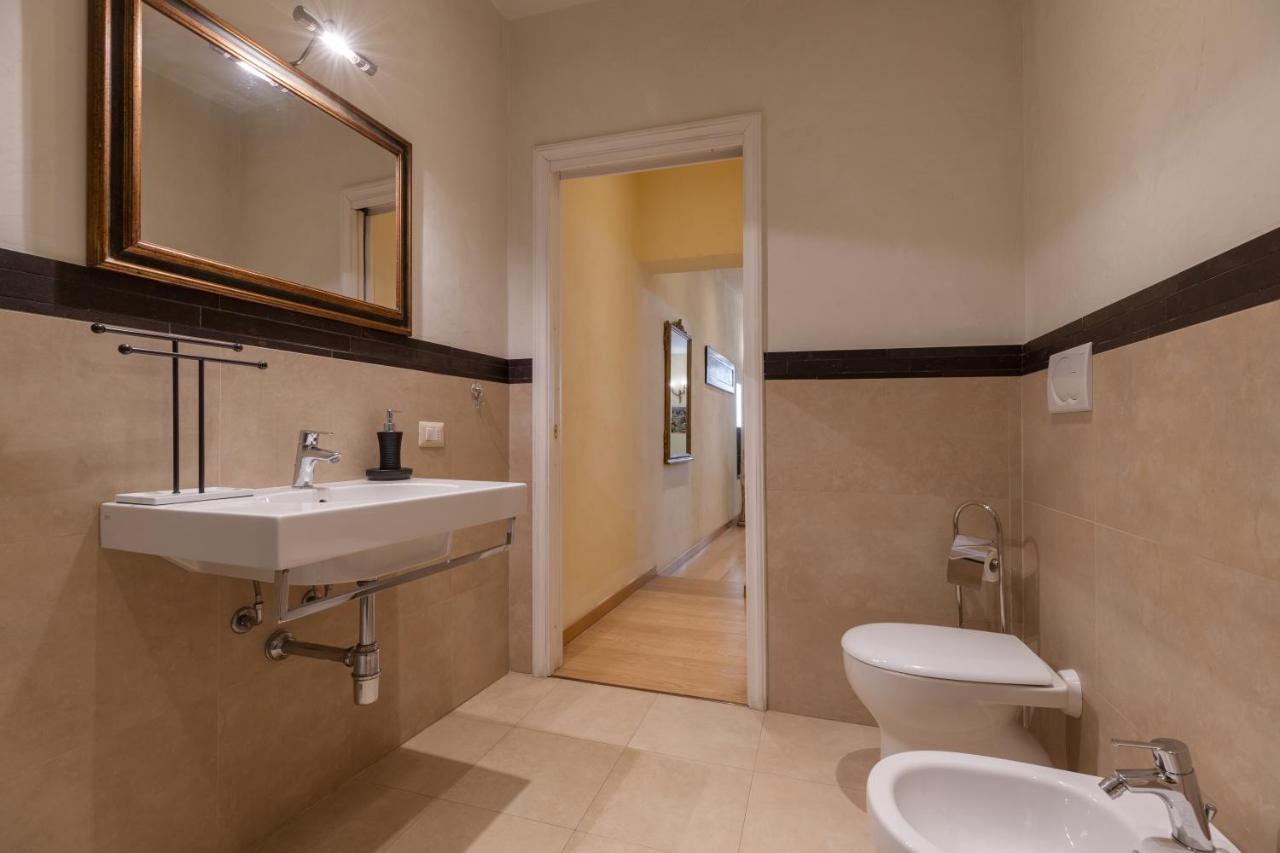 Pinocchio' S House In The Center Of Apartment Florence