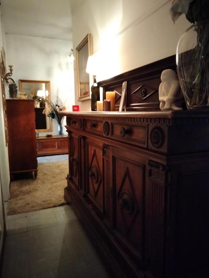 Grey And Withe Guest house Florence
