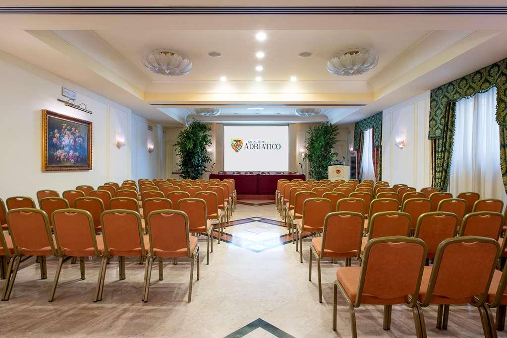 Grand Adriatico Hotel 4*